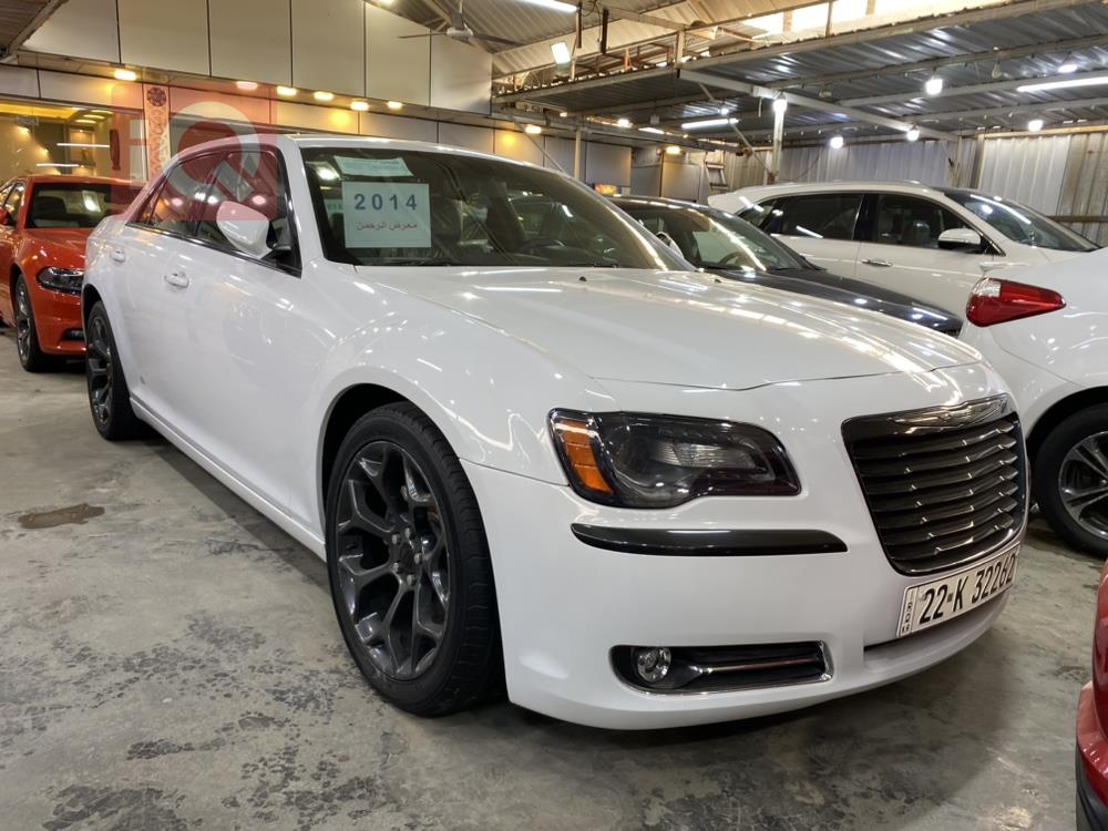 کرایسلەر 300